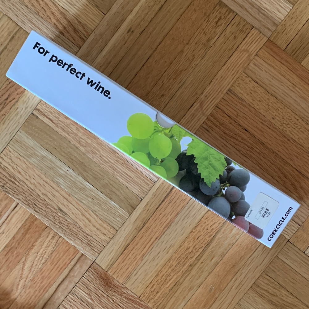 NIB Corkcicle Wine Chiller - UNUSED - Still in Box! Giftable Wino Party